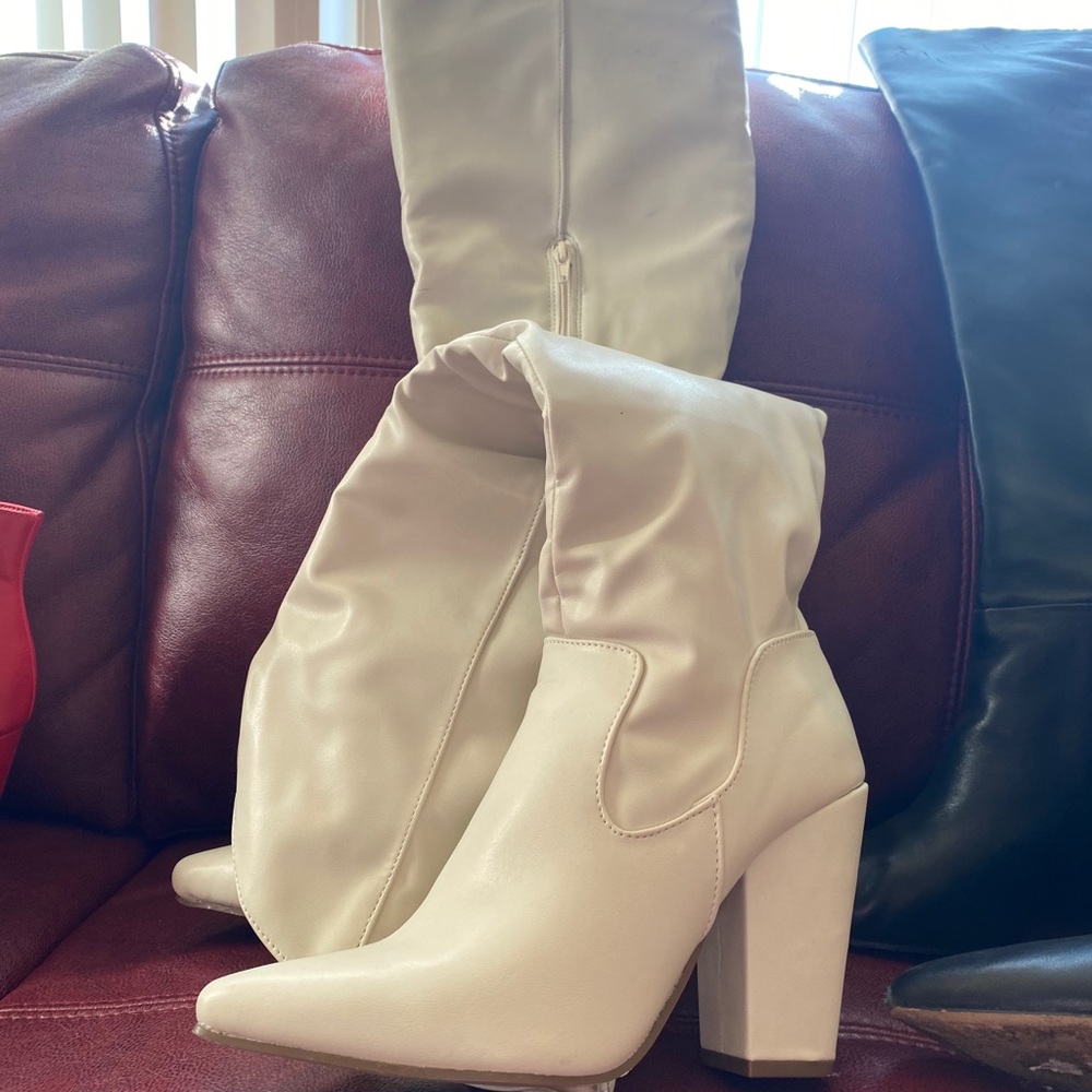 Beige boots